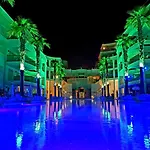 Royal Palmore Suites